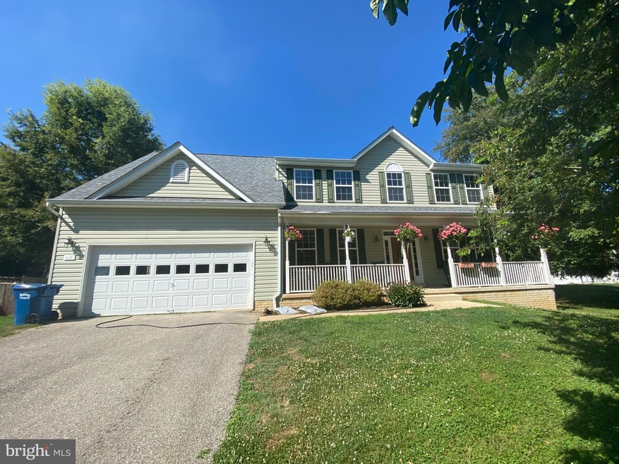 9437 Overlook Cir, Newburg, MD 20664 - photo 1