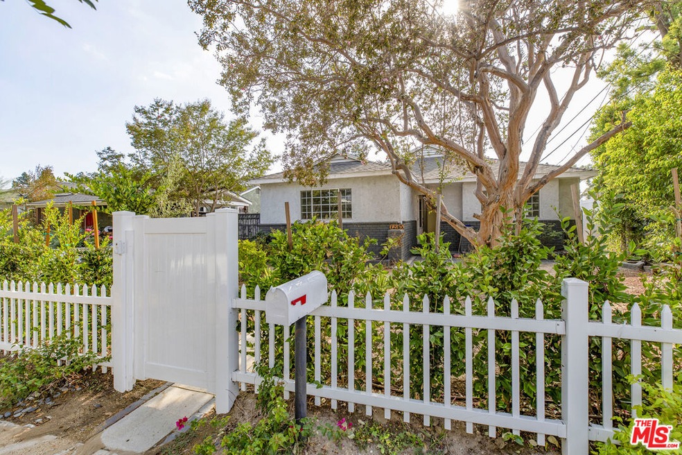 1235 N Catalina St, Burbank, CA 91505 - photo 1