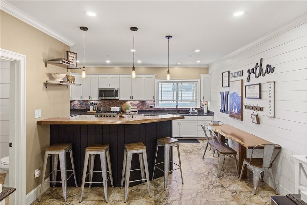 46 Clemence St, Cranston, RI 02920 - photo 1