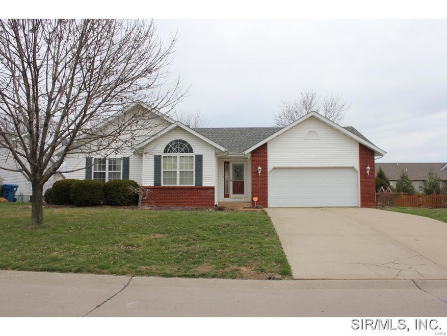 917 Copper Ridge, Maryville, IL 62062 - photo 1