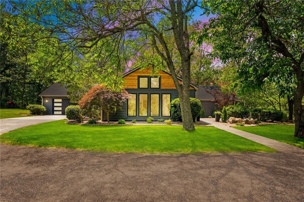 Remodeled 5 acre Estate