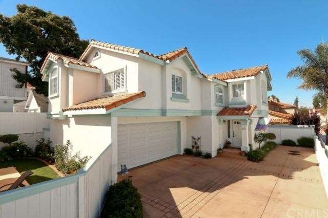 Welcome to 2209 Harriman #B!!! Beautiful 4 bedroom