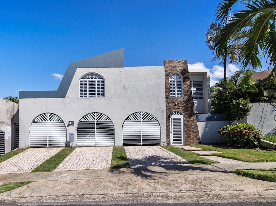 C-27 Calle Calzada C-27 Urb El Remanso, San Juan, PR 00926 - photo 1