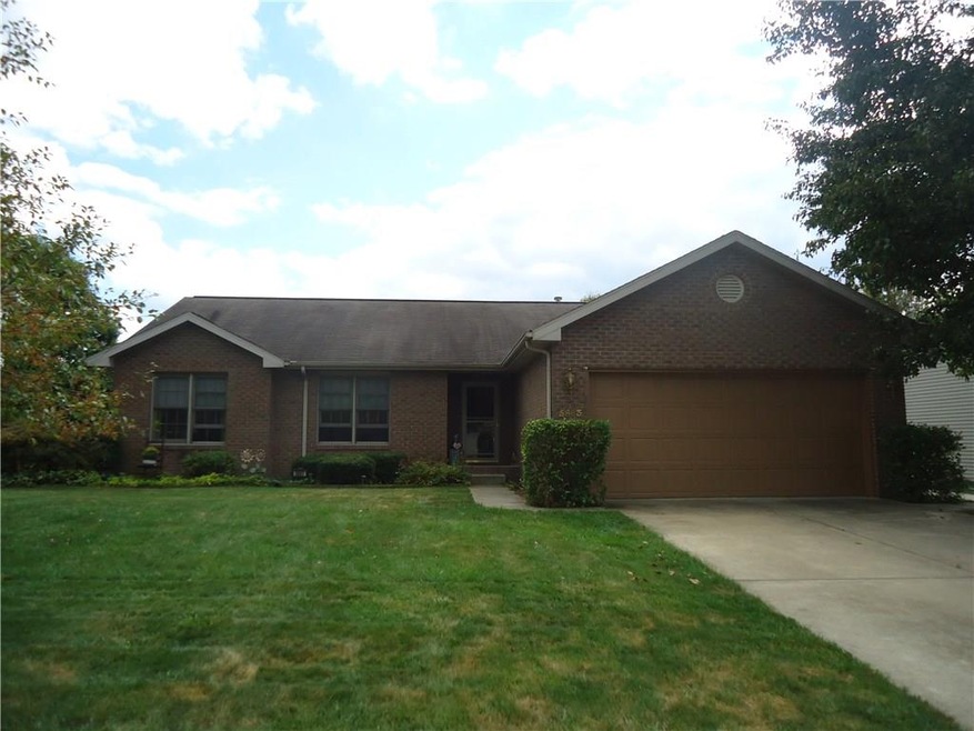 5883 Kennesaw Trail, Columbus, IN 47203 - photo 1