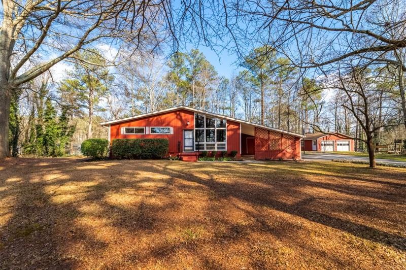 119 Wildwood Dr, Stockbridge, GA 30281 - photo 1