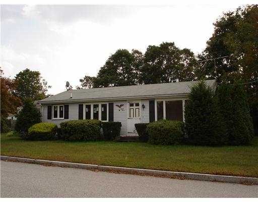 83 Carey Ct, Woonsocket, RI 02895 - photo 1