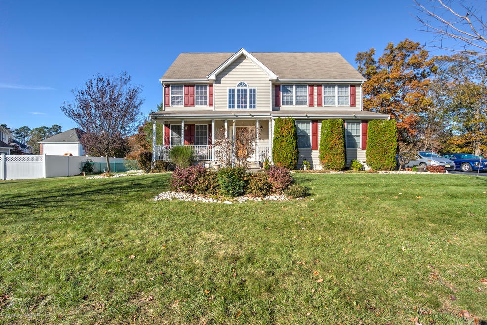 3 Pointe Circle Jackson NJ-print-040-46-