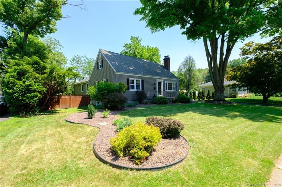 70 Berkshire Rd, West Hartford, CT 06107 - photo 1