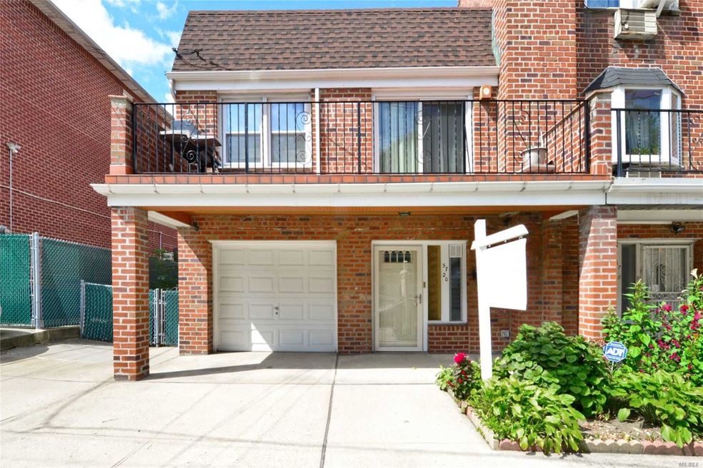 5720 164th St, Flushing, NY 11365 - photo 1