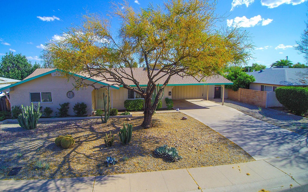 8119 Sheridan -13