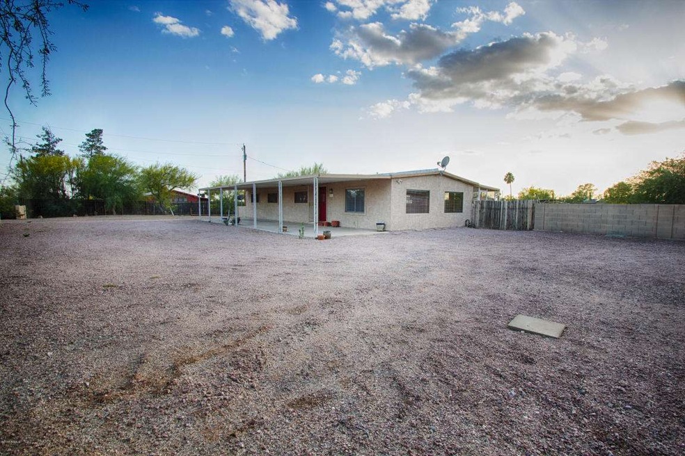 1 Front 2080 N Cedar Dr Apache Junction