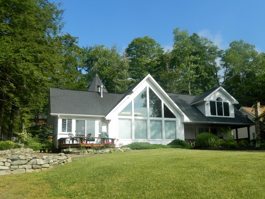 Exterior 1