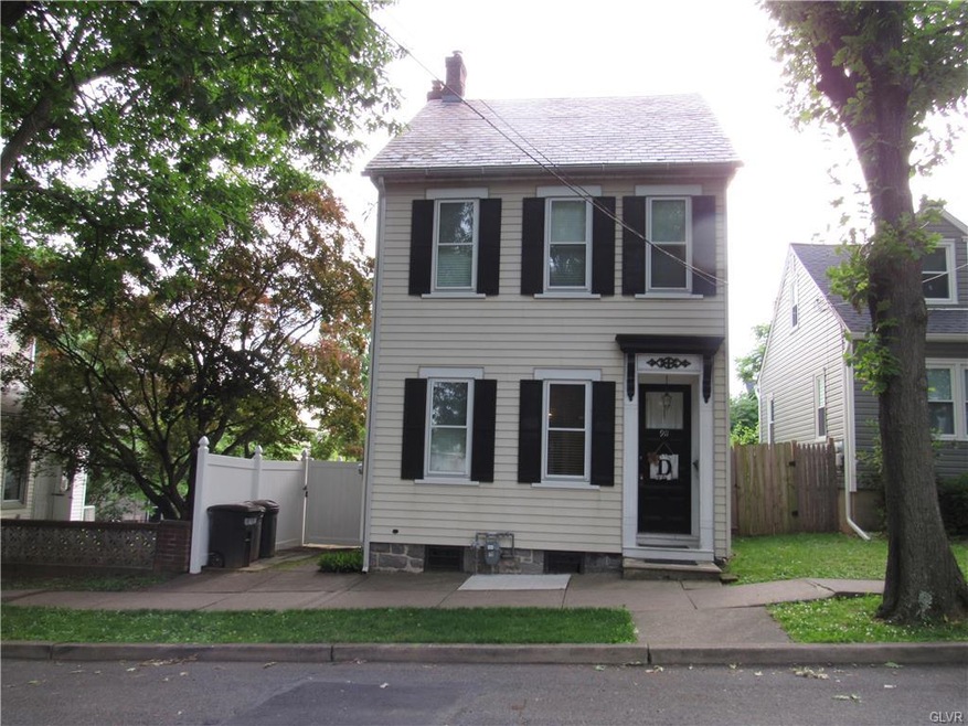 911 Monocacy St, Bethlehem, PA 18018 - photo 1