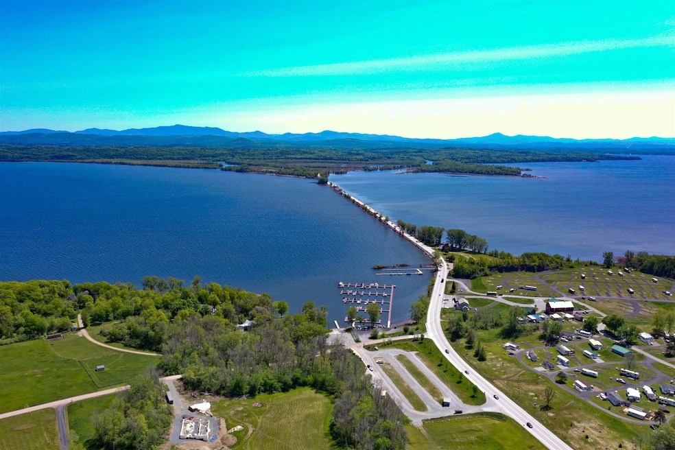 1 U S Route 2, South Hero, VT 05486 - photo 1