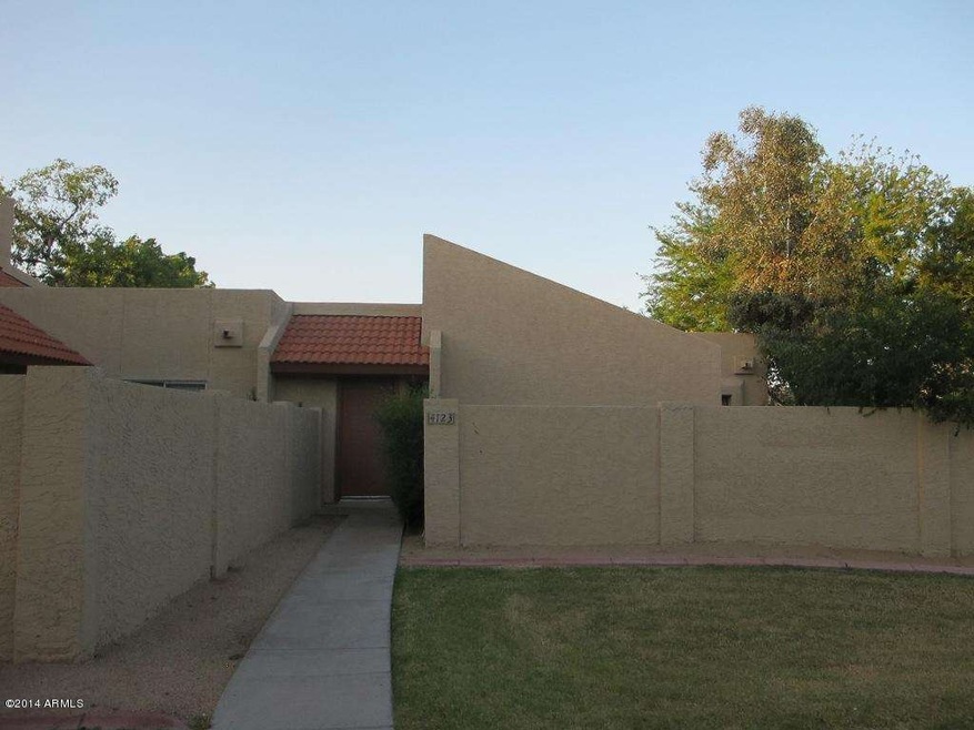 4123 W Calavar