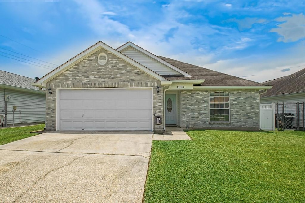 2705 Bayou Adois Ct, Marrero, LA 70072 - photo 1