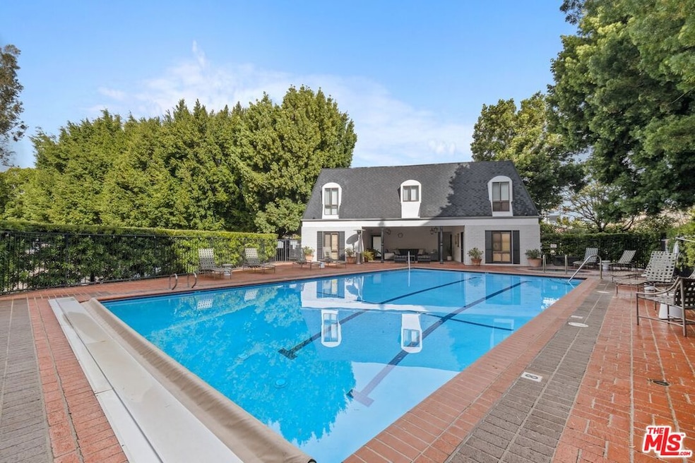 Sold $920,000 • Co-Listing Agent