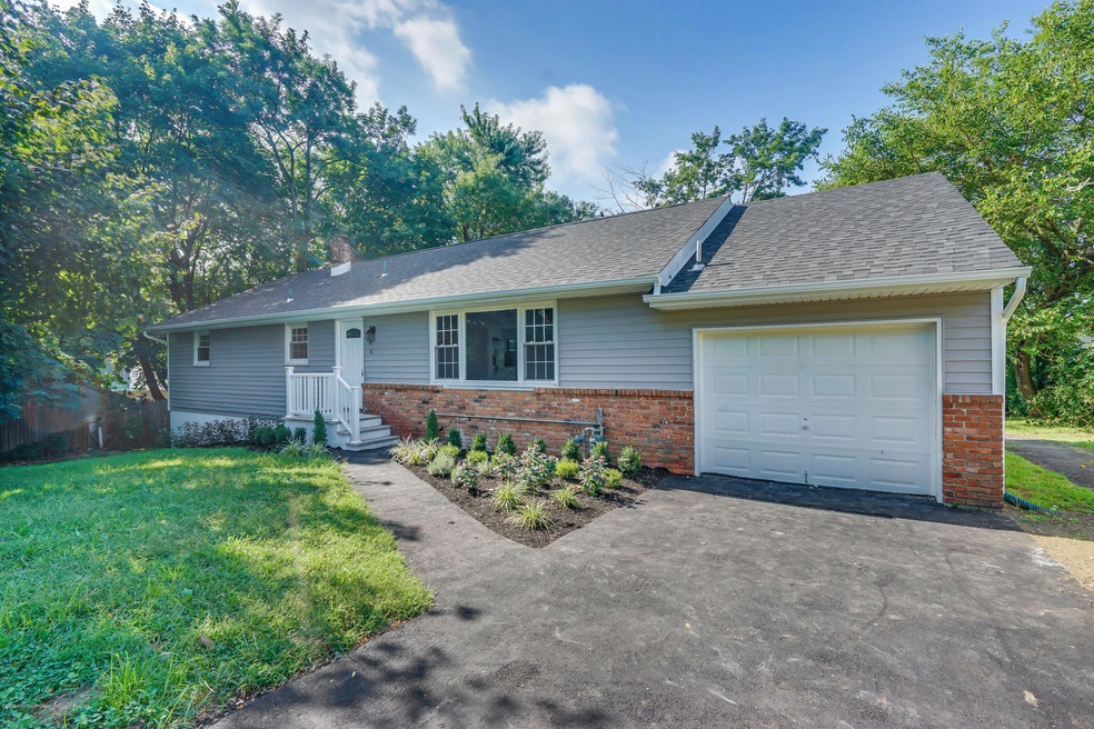 411 Sweetbriar St, Keyport, NJ 07735 - photo 1