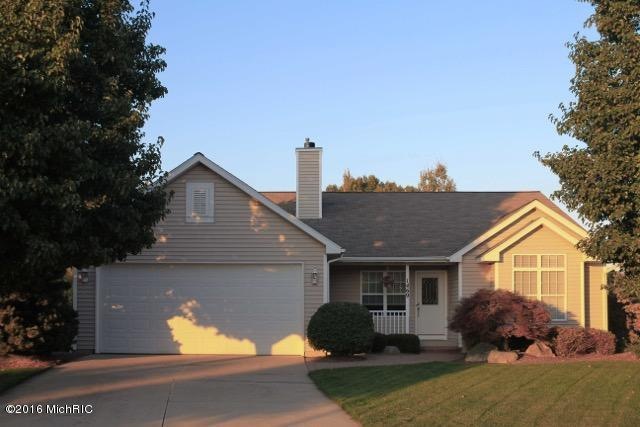 1469 Hamily Ct NE, Grand Rapids, MI 49505 - photo 1
