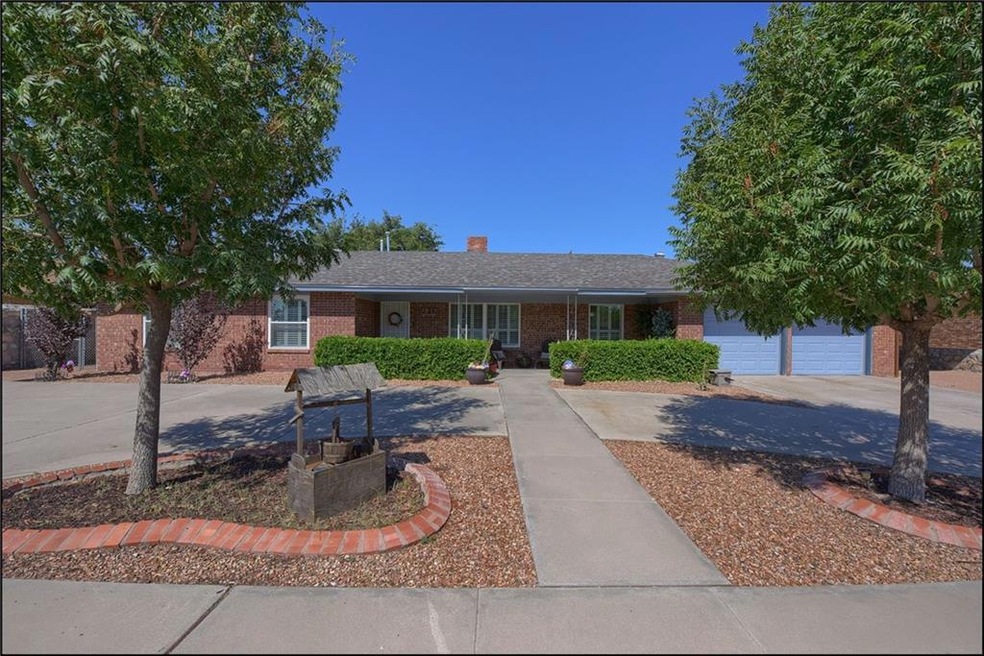 1839 Jack Nicklaus Dr, El Paso, TX 79935 - photo 1