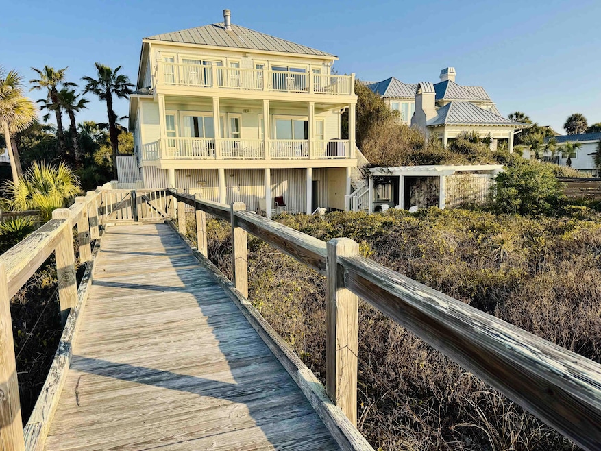 Ocean side : back of home