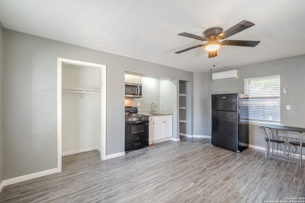 For Rent $1,000/month