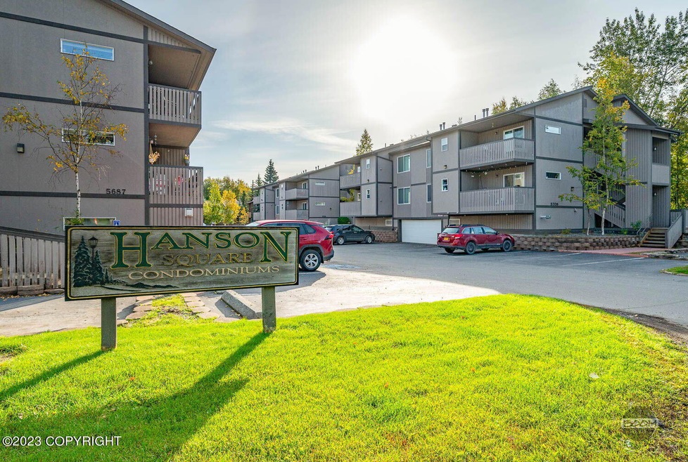 2-web-or-mls-5719 Denali St F-2