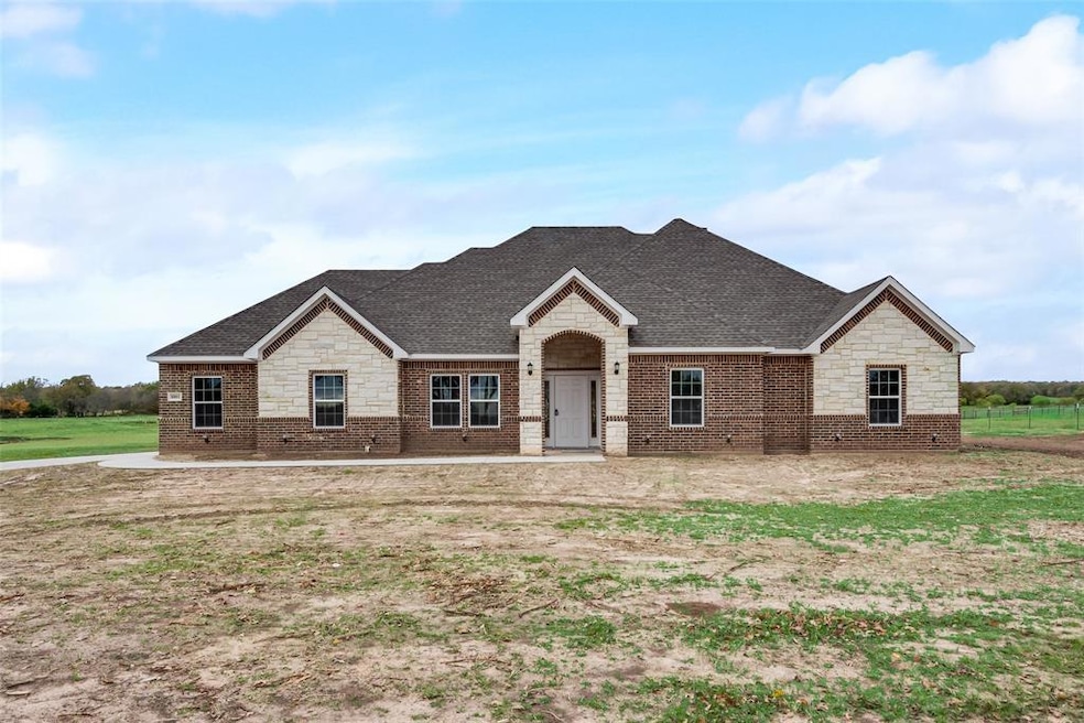 8801 Hutcheson Hill Rd, Springtown, TX 76082 - photo 1