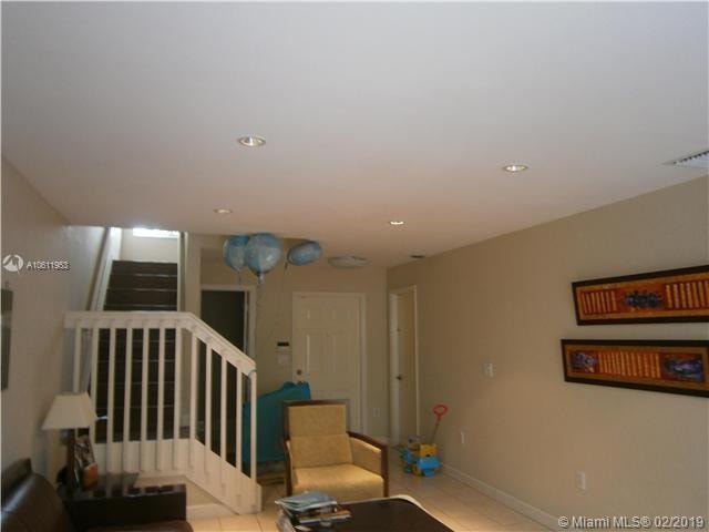 11574 NW 51st Ln, Doral, FL 33178 - photo 1