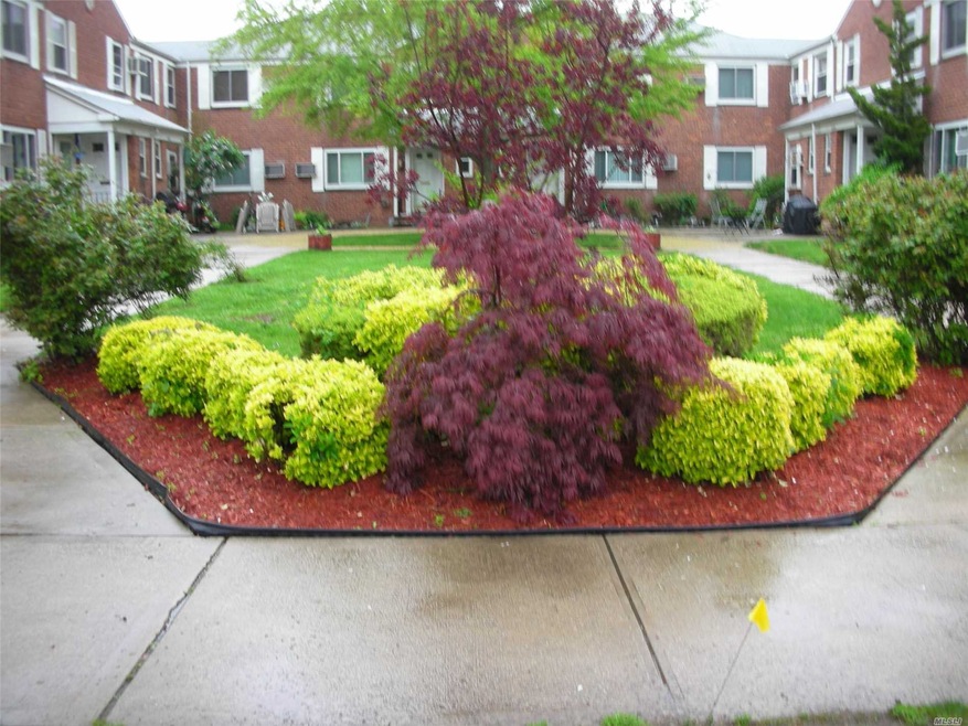 75-01 Commonwealth Blvd unit D-1, Bellerose, NY 11426 - photo 1