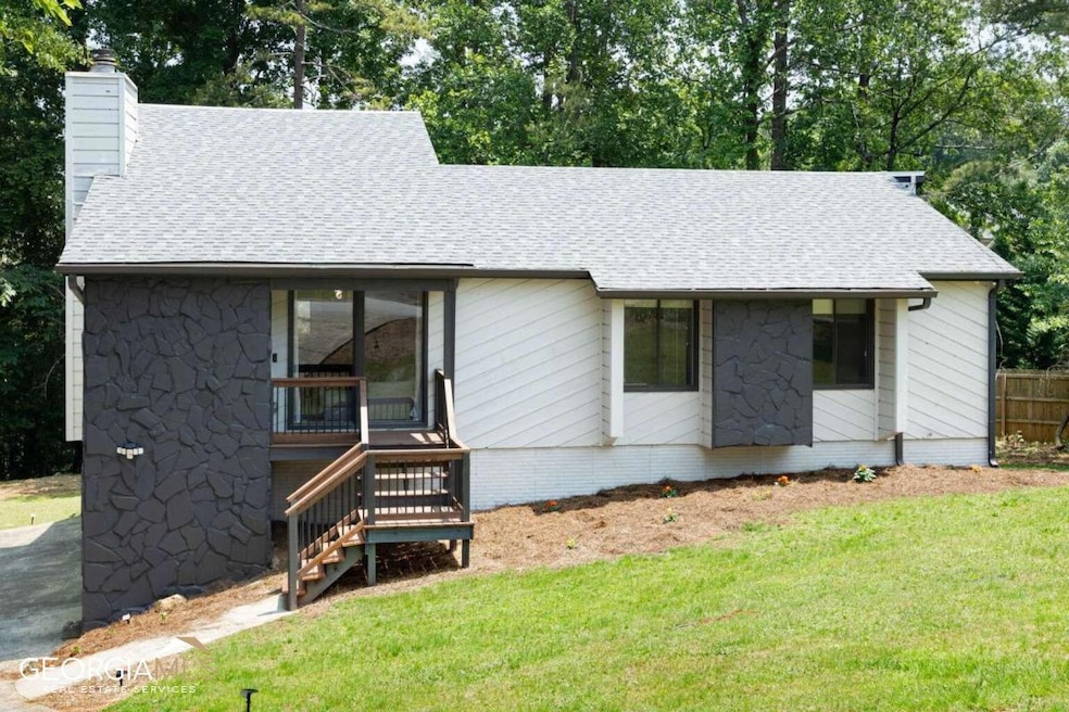 2277 Stoney Ford Dr NE, Marietta, GA 30066 - photo 1