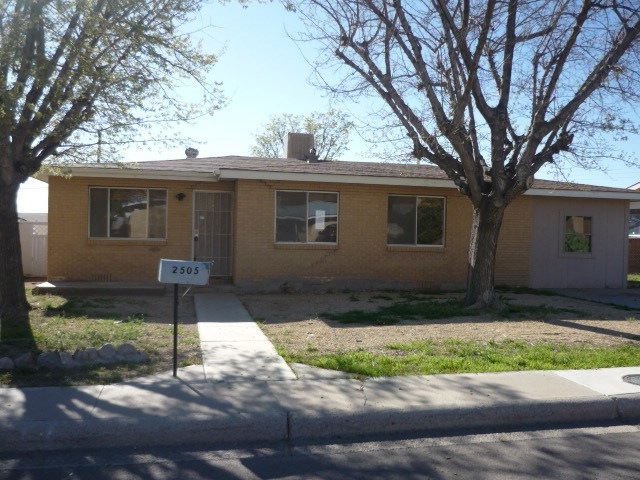 2505 Harvard Ave, Alamogordo, NM 88310 - photo 1