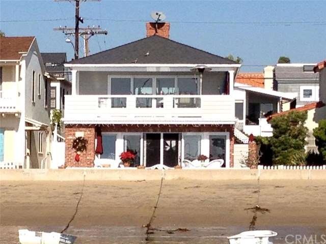 Front view of duplex on South Bayfront between Col
