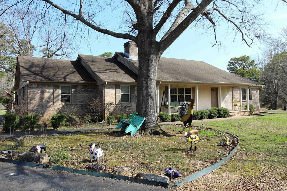 2004 N Arch St, Sheridan, AR 72150 - photo 1