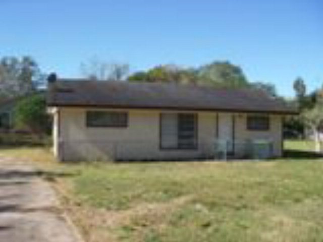 CR 442 Susie Ln, Alvin, TX 77511 - photo 1