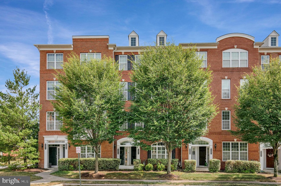 43071 Thoroughfare Gap Terrace, Ashburn, VA 20148 - photo 1