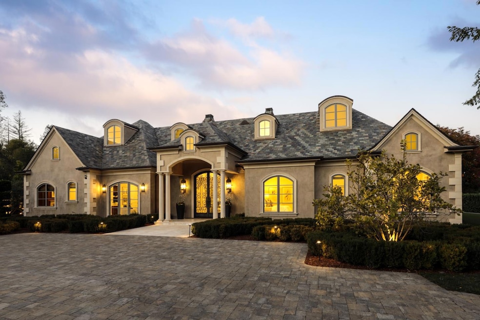 Sold $13,750,000 • Co-Listing Agent