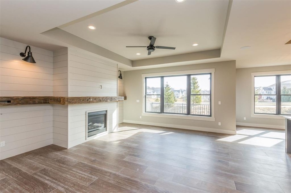 3412 Garden View Ct NE, Cedar Rapids, IA 52411 - photo 1