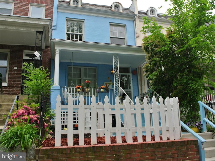 524 Irving St NW, Washington, DC 20010 - photo 1