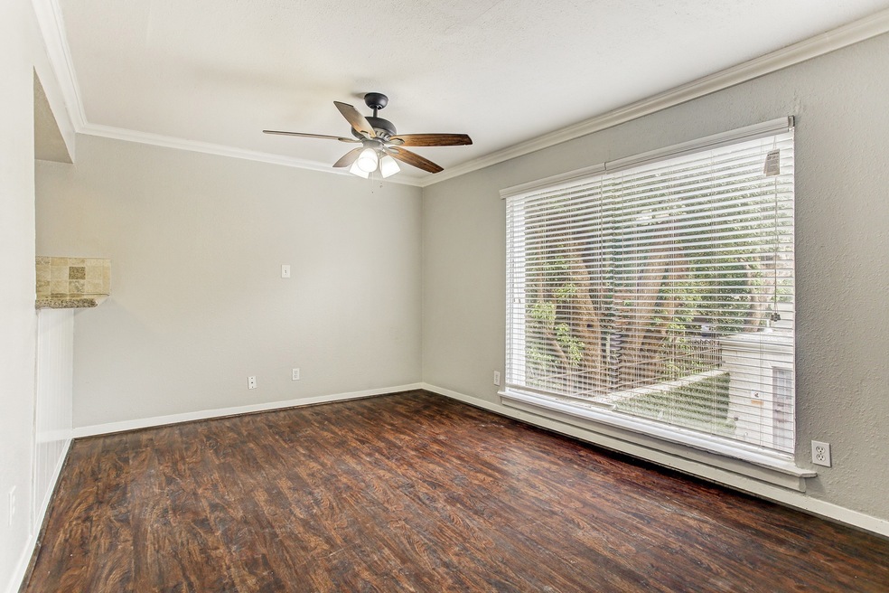 3414 Garrott St unit 8, Houston, TX 77006 - photo 1