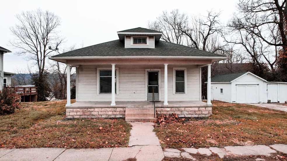 511 Main St, Ghent, KY 41045 MLS 619145