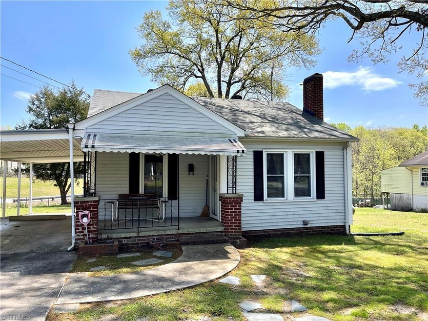 141 West St, Asheboro, NC 27205 - photo 1