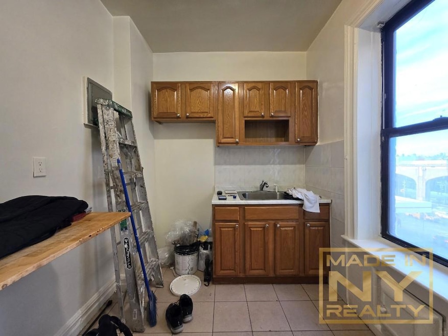 45-14 39th Place unit 2D, Sunnyside, NY 11104 - photo 1