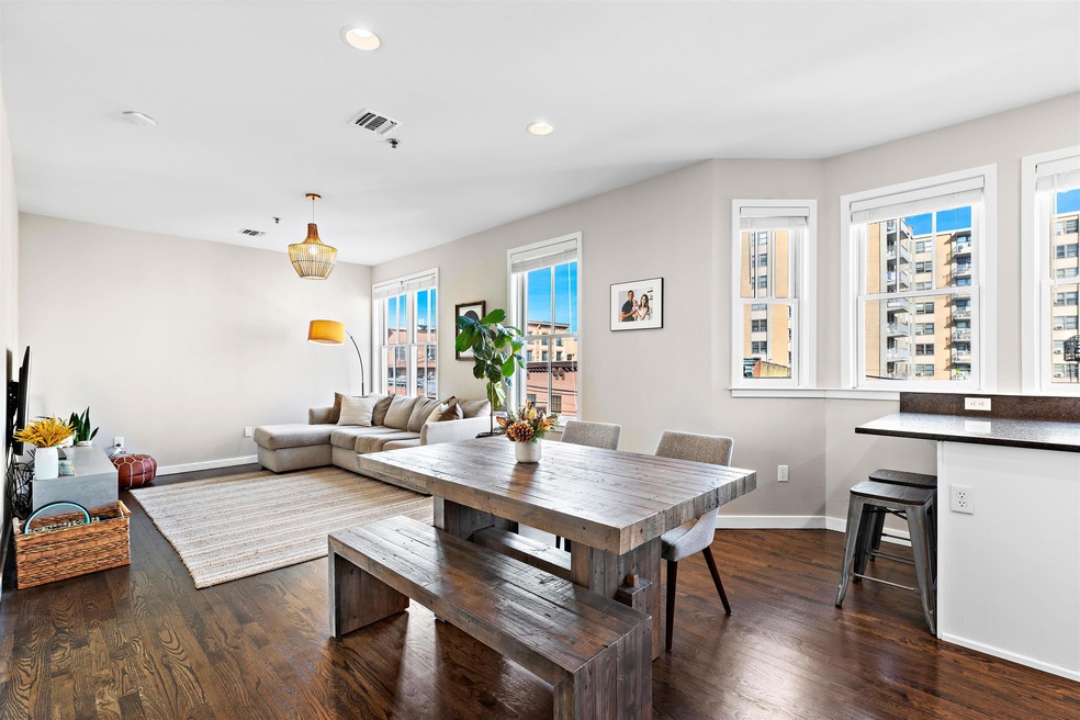 Sold $810,000 • Co-Listing Agent