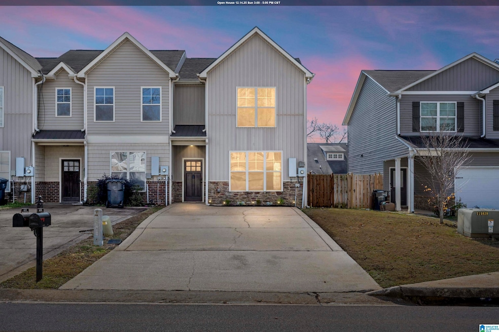 655 the Heights Ln, Calera, AL 35040 - photo 1