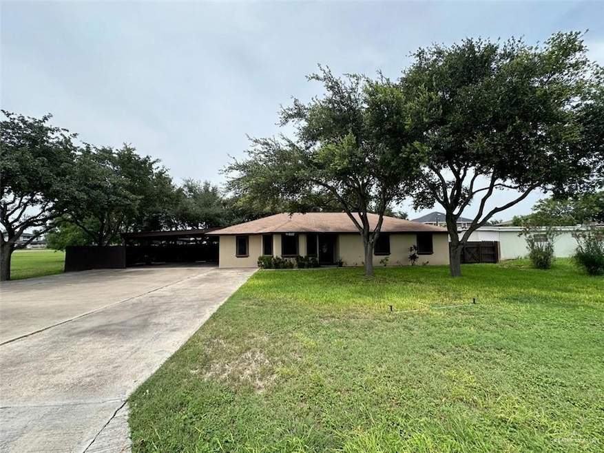 1503 W Wisconsin Rd, Edinburg, TX 78539 - photo 1