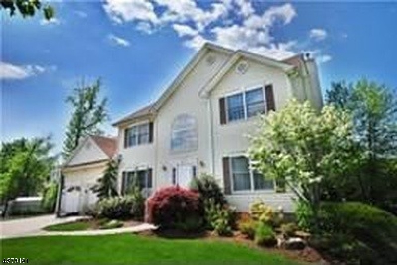 7 Mcneal Ct, West Orange, NJ 07052 - photo 1