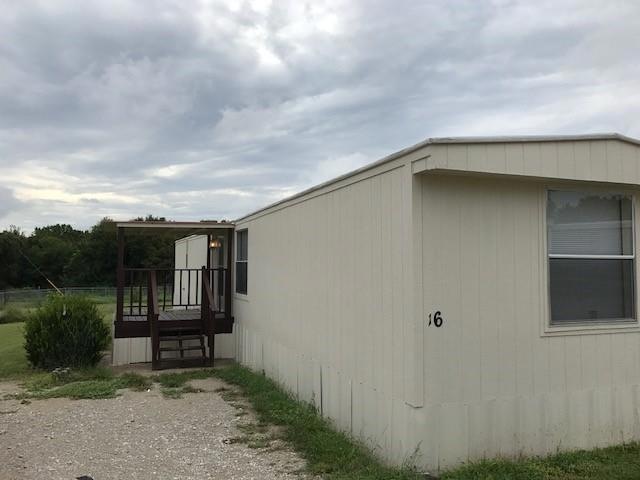 1620 E Reno Rd unit 16, Azle, TX 76020 - photo 1