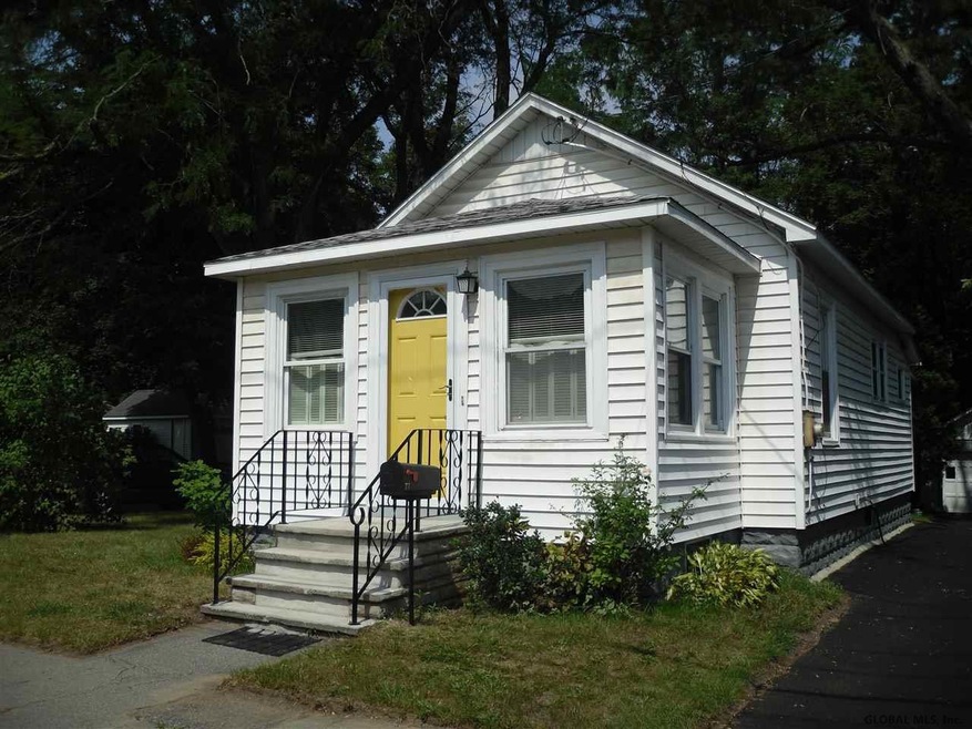 77 Cuthbert St, Schenectady, NY 12302 - photo 1