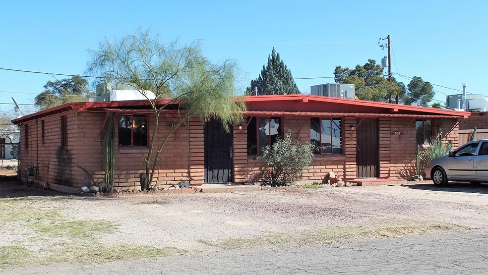 Duplex Curbside View